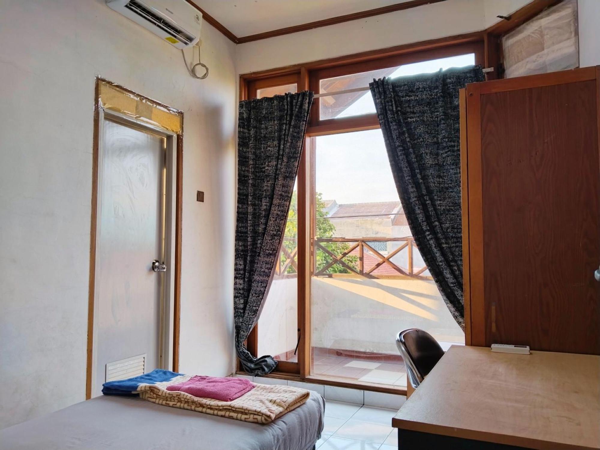 Griya Cempaka Baru At-taqwa Syariah Hotel Jakarta