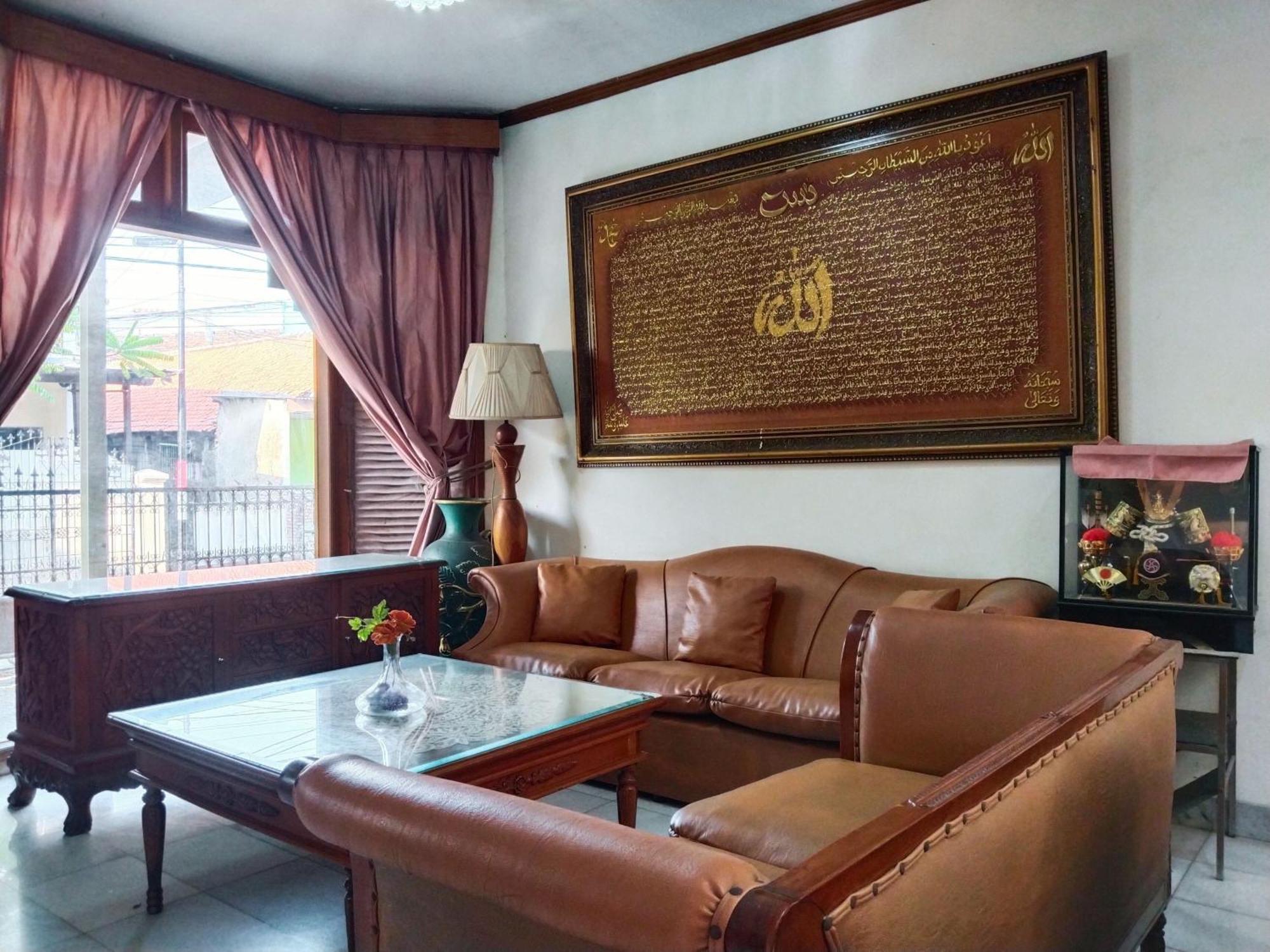 Hotel Griya Cempaka Baru At-taqwa Syariah